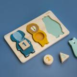 Wooden counting puzzle