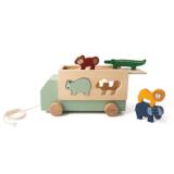 Camión con animales de madera