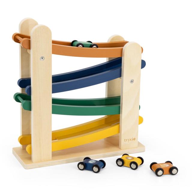 Pista de carreras de madera con 4 coches 