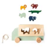 Camión con animales de madera