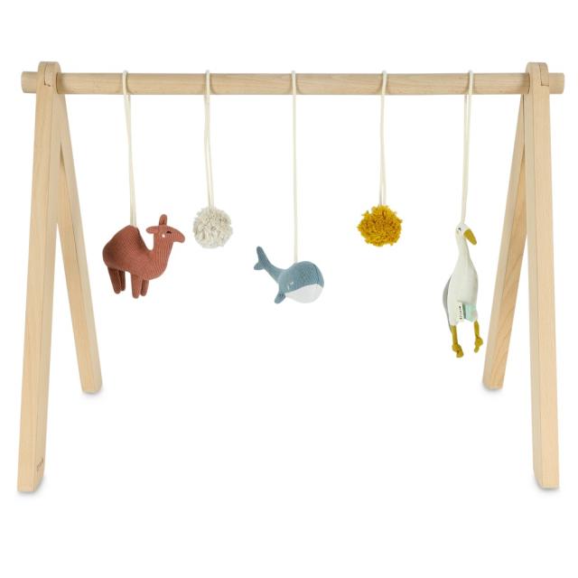 Activity arch - Camel - Heron - Whale