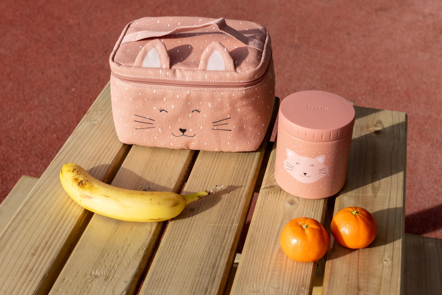 TRIXIE Thermal lunch bag - Mrs. Rabbit TRIXIE Thermal lunch bag - Mrs. Rabbit