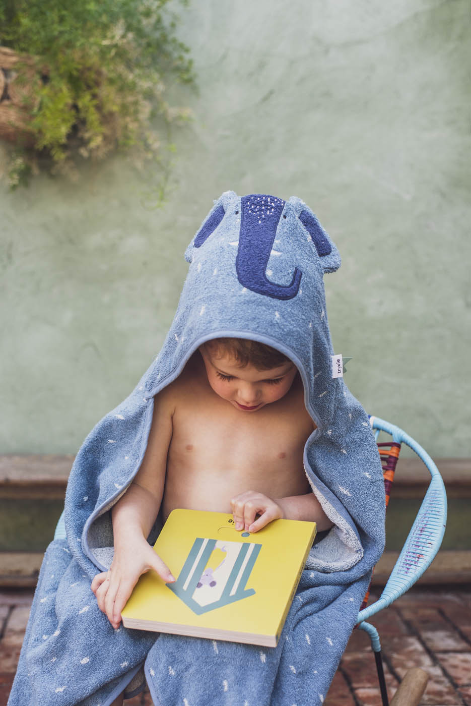 Trixie summer hooded towel Mrs. Elephant