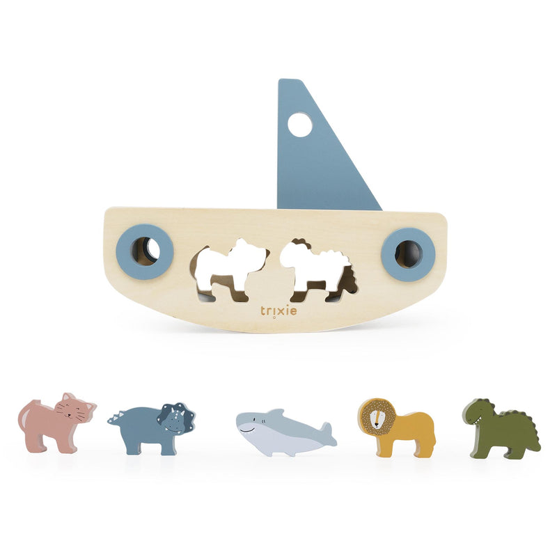 Wooden sailboat sorter