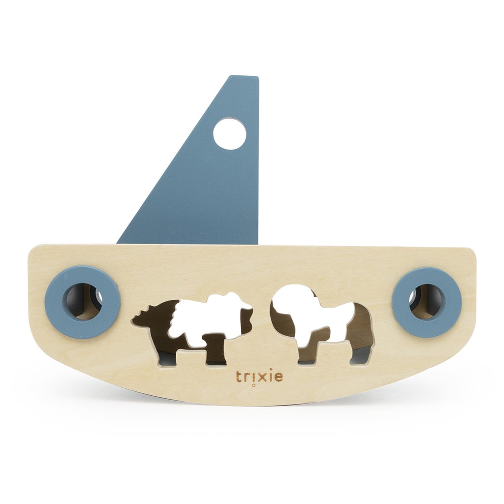 Wooden sailboat sorter