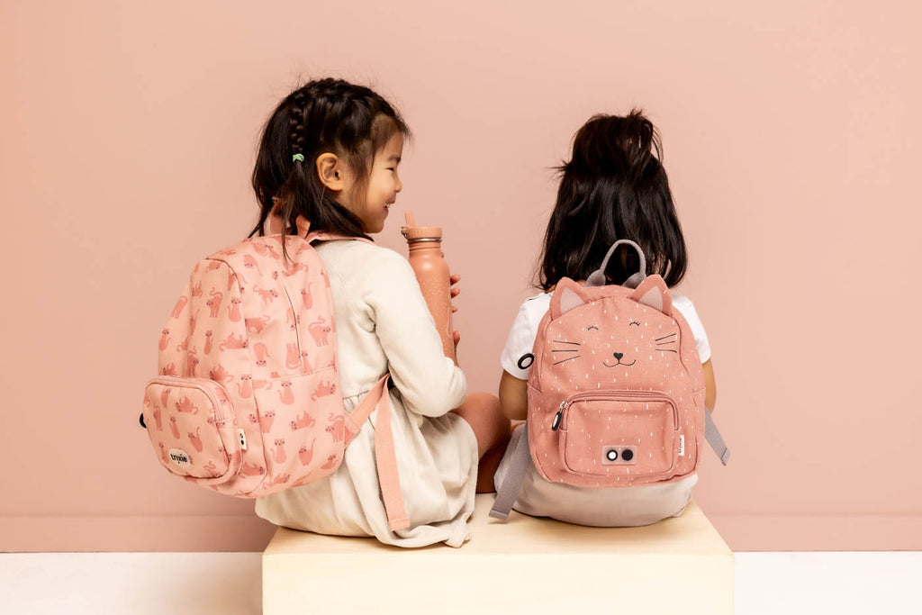 Trixie backpacks Mrs. Cat