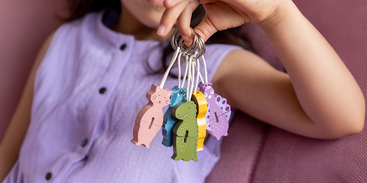 Trixie wobbly wooden keychain